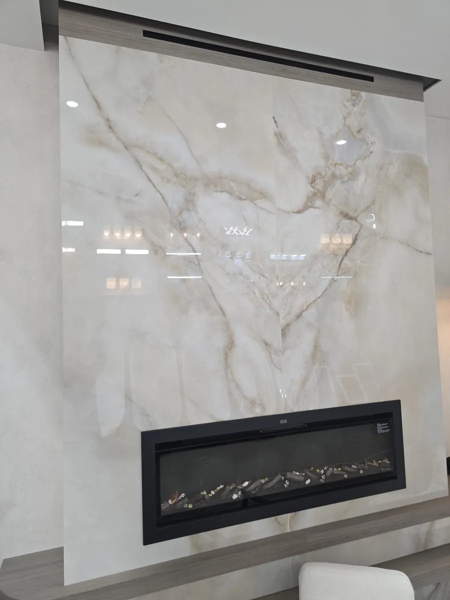 Slab detail, book-matched veining